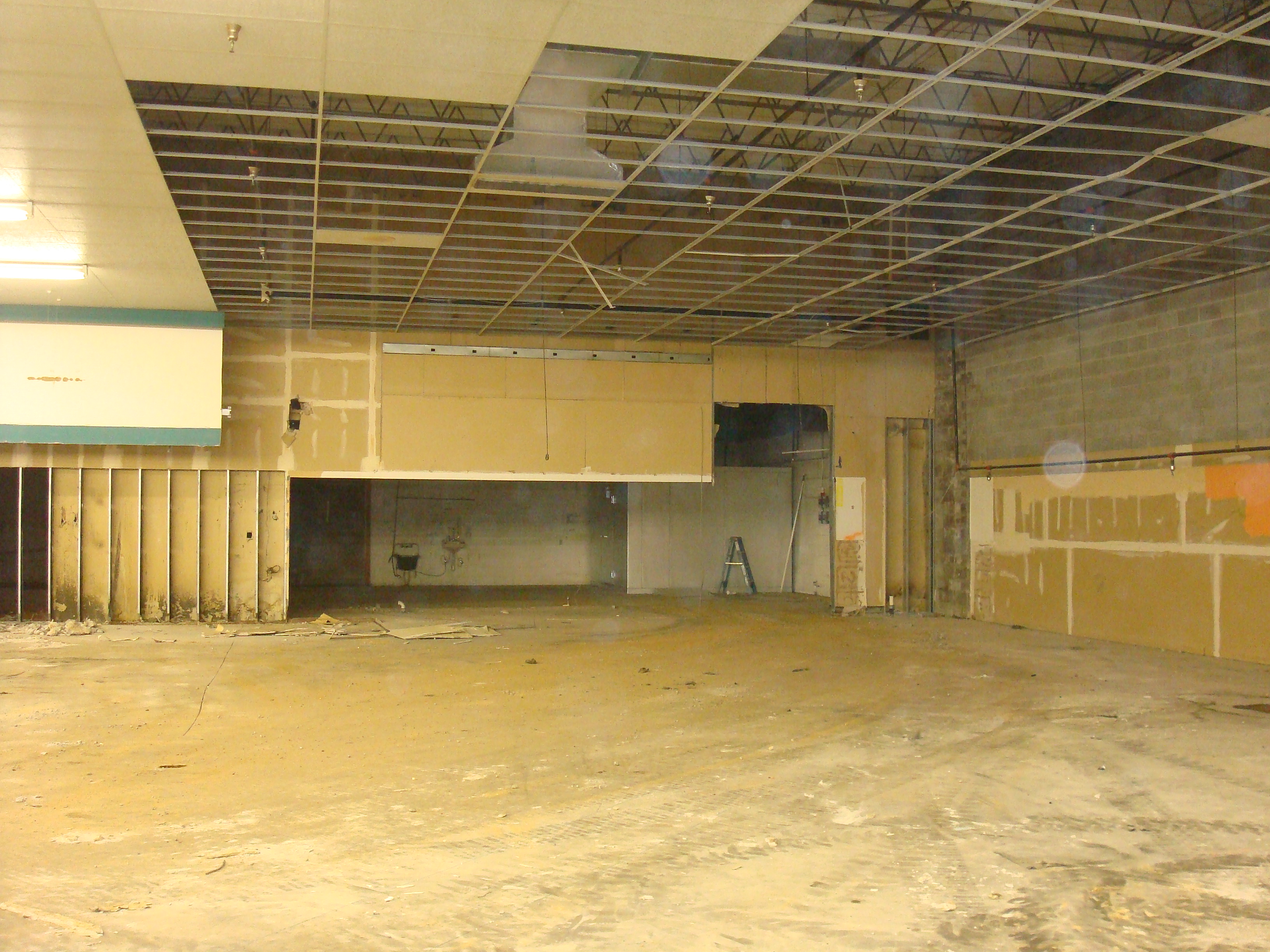 Corner Market Laurel BEFORE Deli Renovation